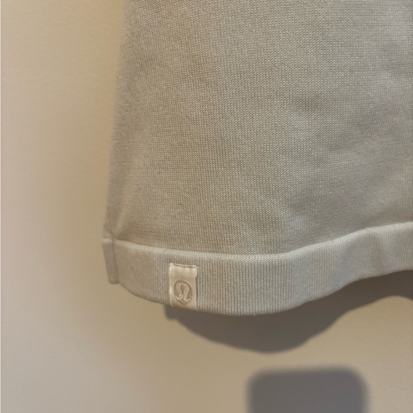 Lululemon Athletica Beige Crew Neck Tee - Picture 4 of 5